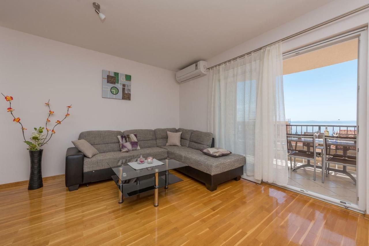 Apartments Naja Макарска Экстерьер фото